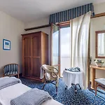 Astura Palace 4*