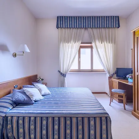 Astura Palace 4*