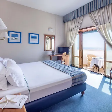 Hotel Astura Palace 4*