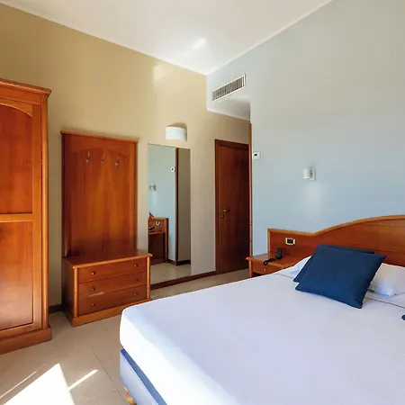 Hotel Astura Palace 4*