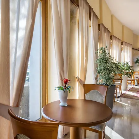 Hotel Astura Palace