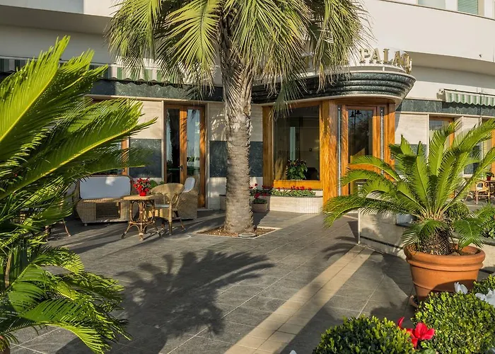 Hotel Astura Palace 4*