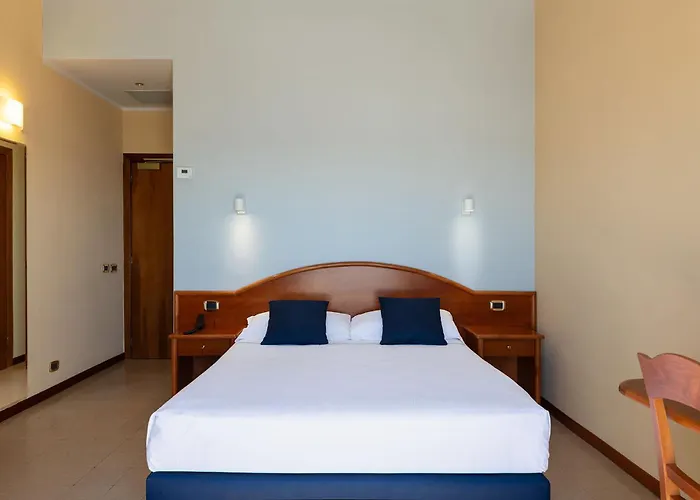 Astura Palace Hotel 4*